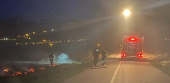 Erzincan'da çıkan arazi yangını itfaiye ekipleri tarafından söndürüldü