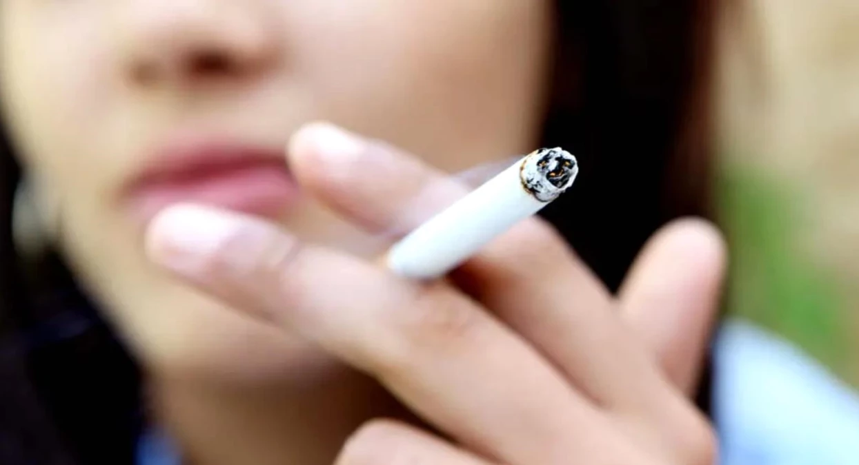 İngiltere\'de Yeni Neslin Hayat Boyu Sigaraya Erişimi Yasaklanıyor