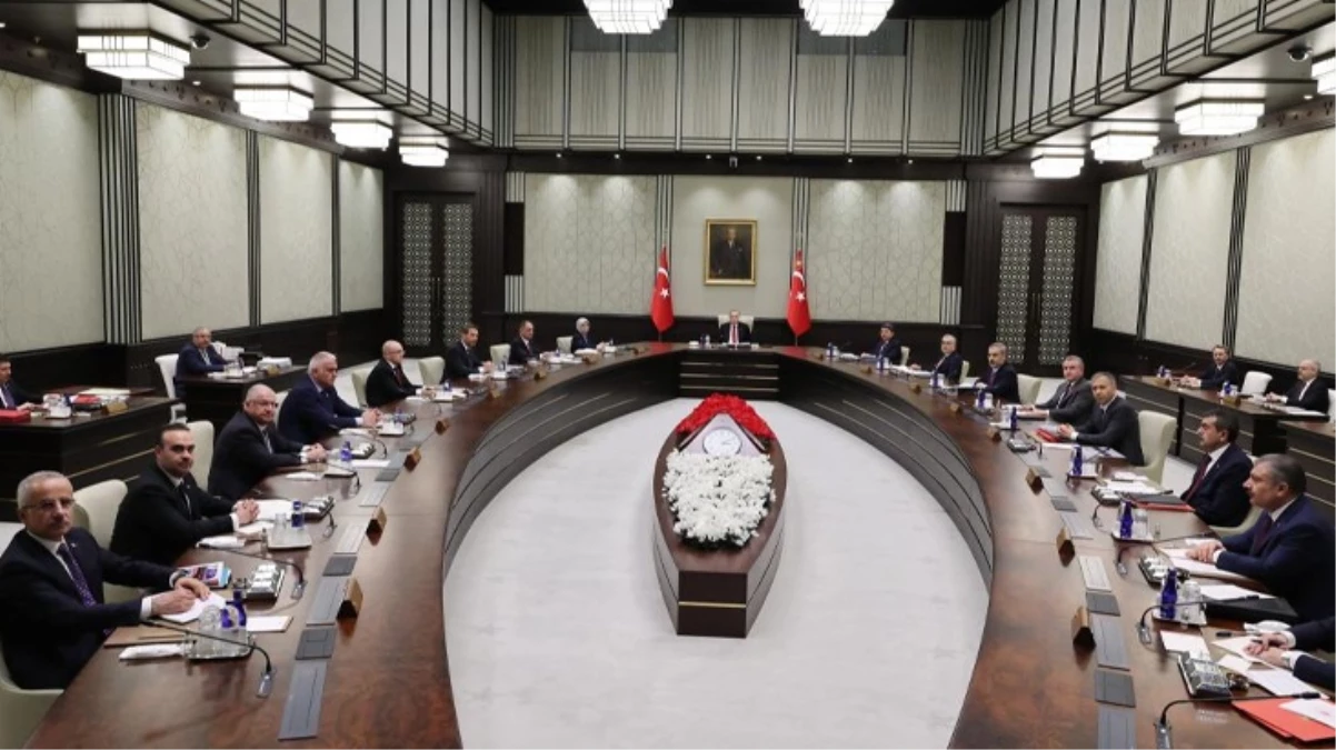 Kabine Erdoğan başkanlığında toplanıyor! Masadaki öncelikli gündem Orta Doğu\'da yükselen gerilim