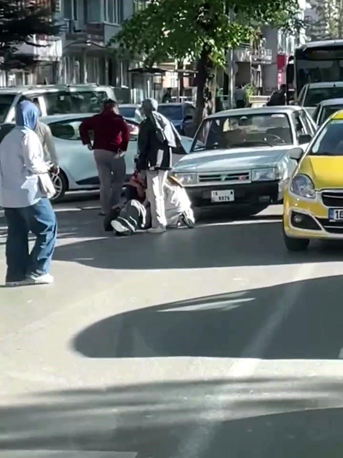 İnegöl\'de yaşlı adam otomobilin çarpması sonucu yaralandı