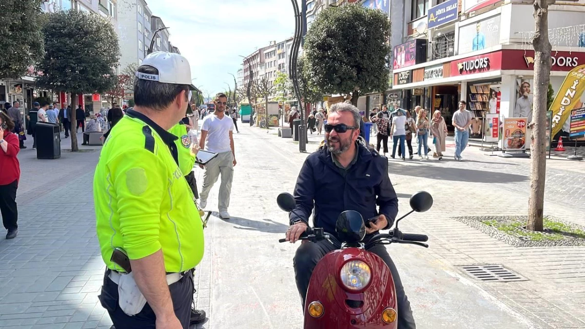 Bolu\'da İzzet Baysal Caddesi\'nde Motosikletlere Göz Açtırmadılar