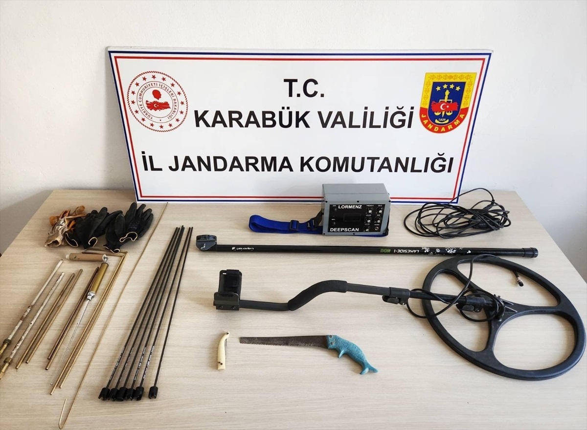 Safranbolu\'da Kaçak Kazı Yapan 3 Kişi Yakalandı