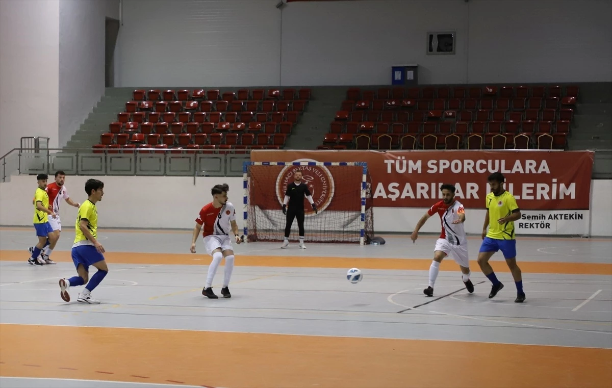 TÜSF Salon Futbolu Bölgesel Lig Müsabakaları NEVÜ\'de başladı