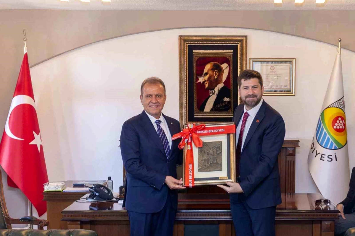 Mersin Büyükşehir Belediye Başkanı Vahap Seçer, Yeni İlçe Belediye Başkanlarını Ziyaret Etti