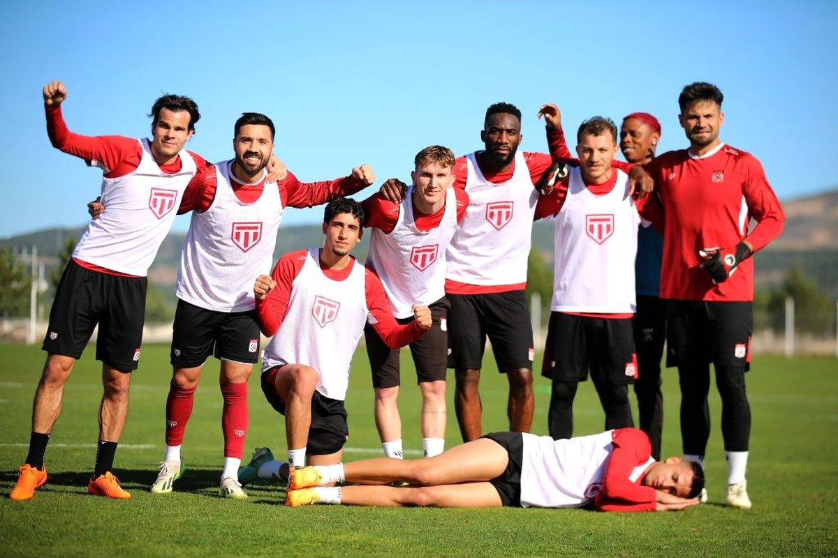 Sivasspor, Fenerbahçe maçı için hazırlıklara başladı