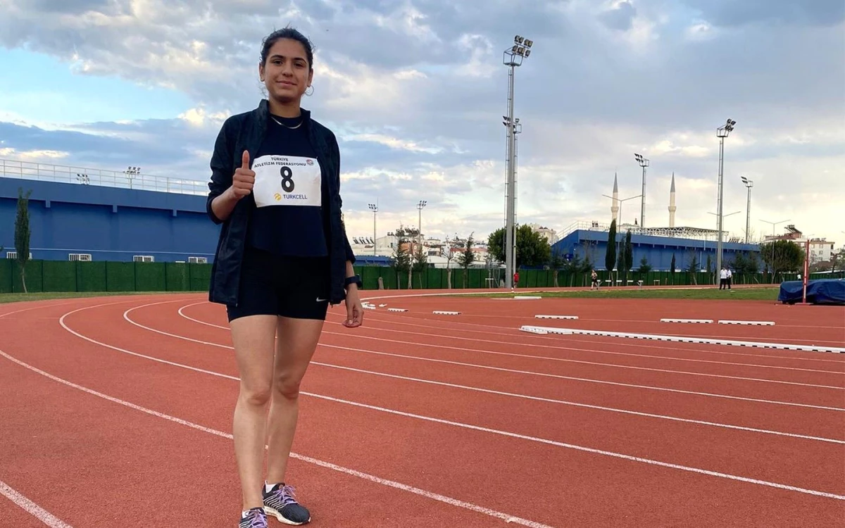 Afyonkarahisarlı Atletizm Sporcusu Hamide Nur Tekdemir Olimpik Deneme Atletizm Yarışmasında Altın Madalya Kazandı