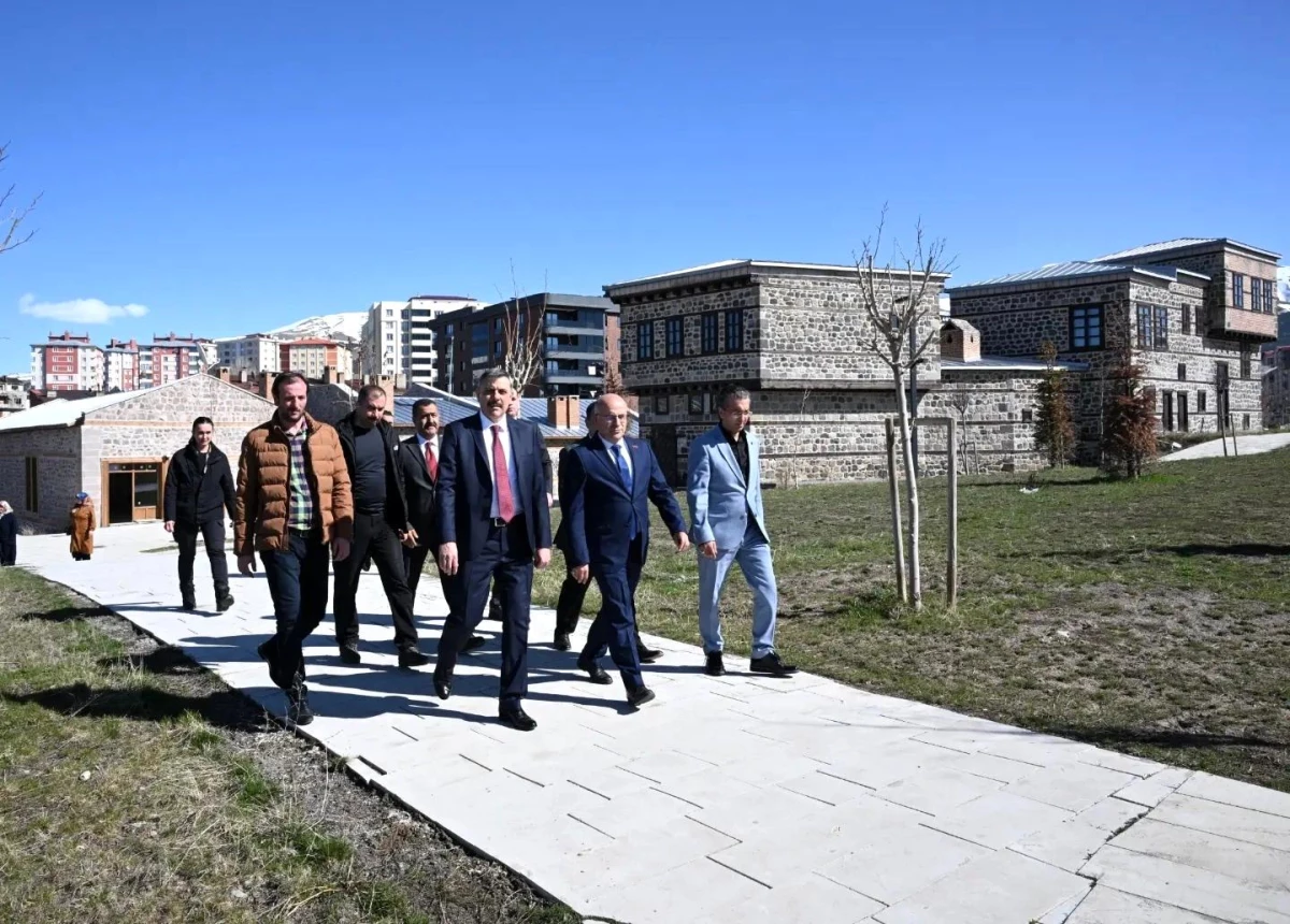 Erzurum Valisi Mustafa Çiftçi, Üç Kümbetler ve çevresinde incelemelerde bulundu