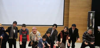 Zonguldak'ta Otizmli Bireyler ve Aileleri Tiyatro ve Halk Oyunlarıyla Sosyalleşiyor