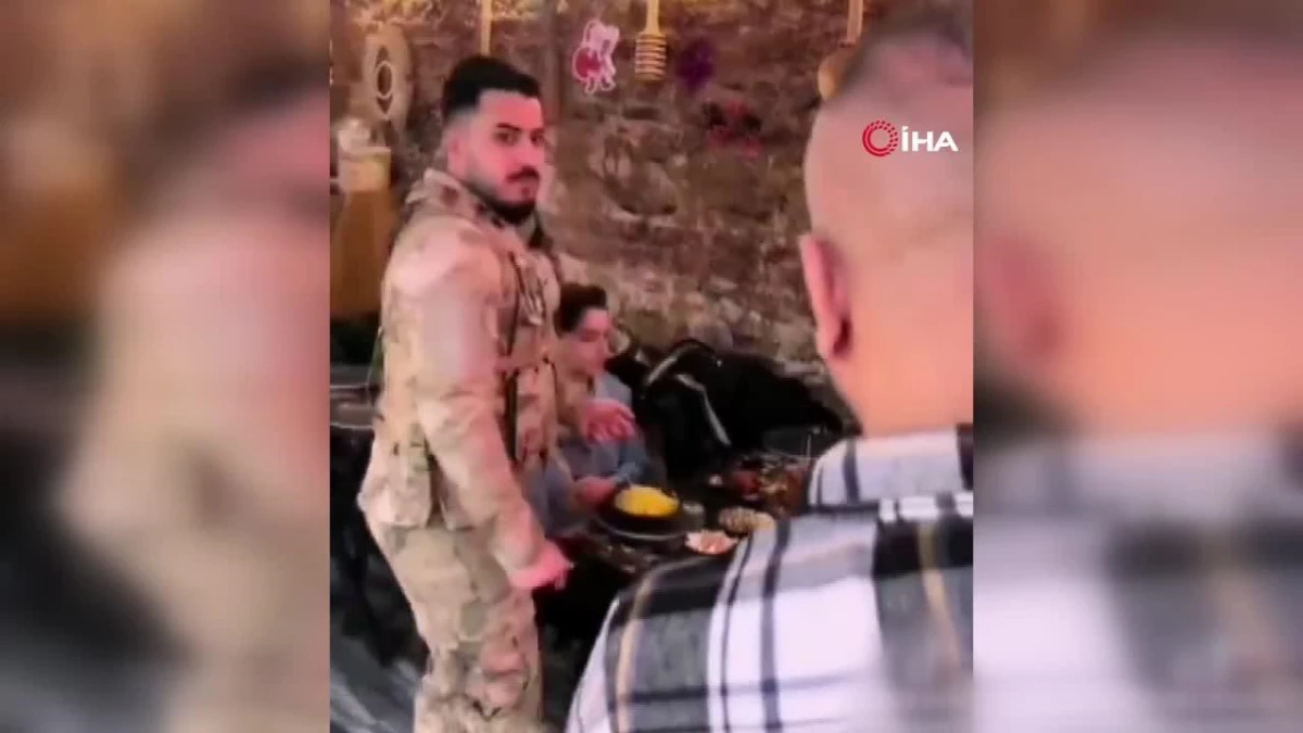 Beyoğlu\'nda Askeri Üniforma Görüntüsü İle İlgili 3 Kişi Gözaltına Alındı