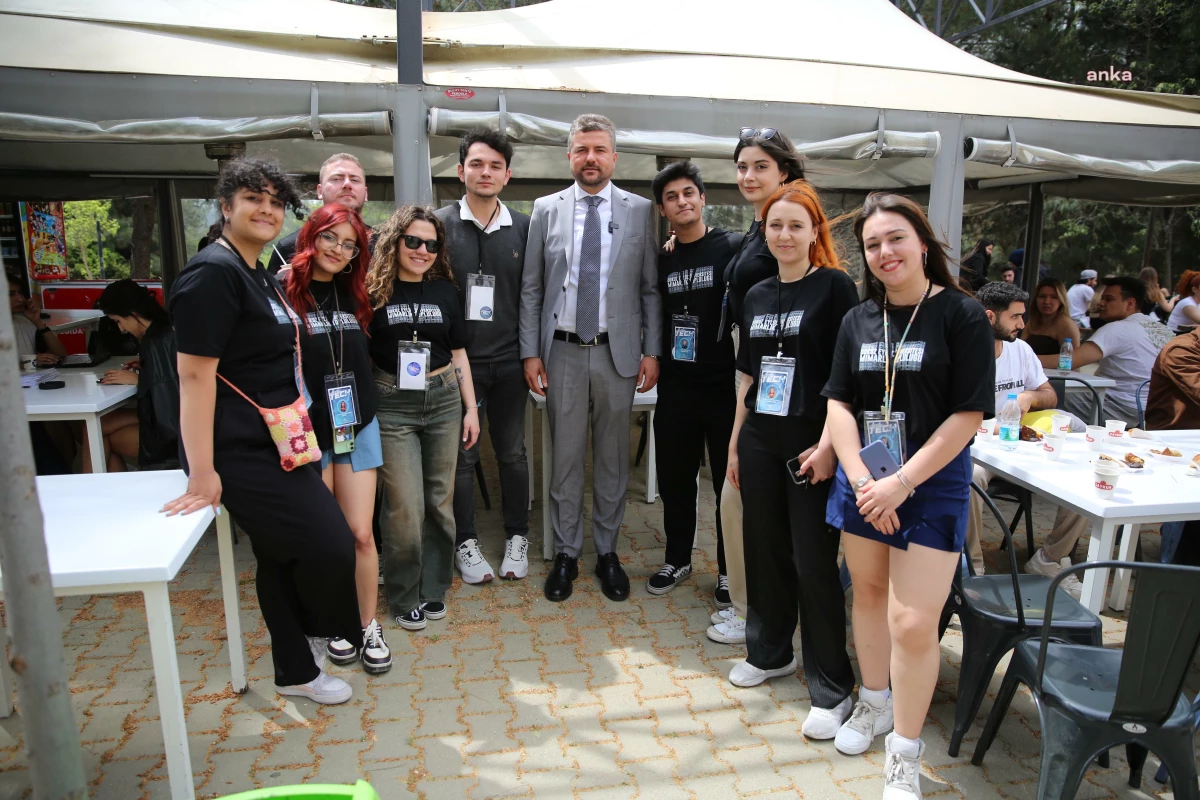 Buca Belediye Başkanı Görkem Duman, Dokuz Eylül Üniversitesi\'nde öğrencilere seslendi