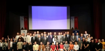 TUSAŞ Yönetim Kurulu Başkanı Rafet Bozdoğan, Düzce Üniversitesinde konferansa katıldı