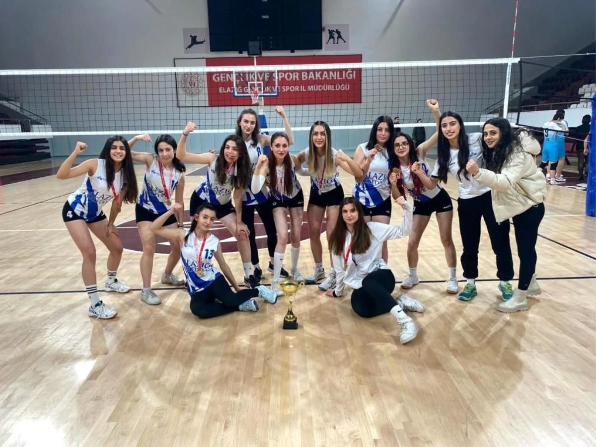 Elazığ Belediyesi Voleybol Takımı Gençler Grubu Diyarbakır\'a Gidiyor