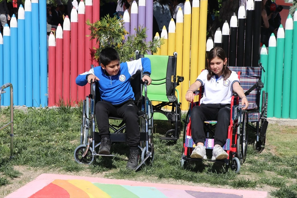 TJK Elazığ Hipodromu\'nda Engellilere Destek İçin Empati Parkuru Açıldı