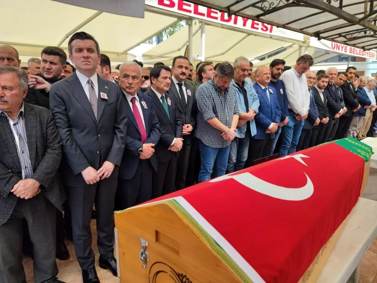 Emekli Öğretim Görevlisi Ahmet Birben Son Yolculuğuna Uğurlandı