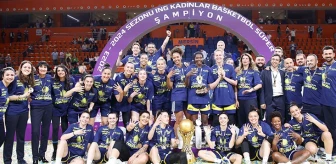 Fenerbahçe Alagöz Holding, Kadınlar Basketbol Süper Ligi'nde namağlup şampiyon oldu