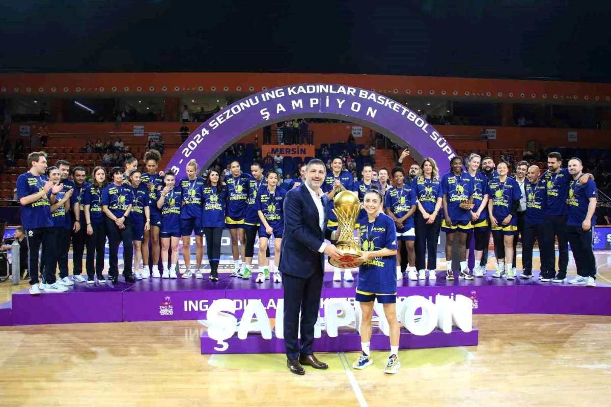 Fenerbahçe Kadın Basketbol Takımı, Kadınlar Basketbol Süper Ligi\'nde şampiyon oldu