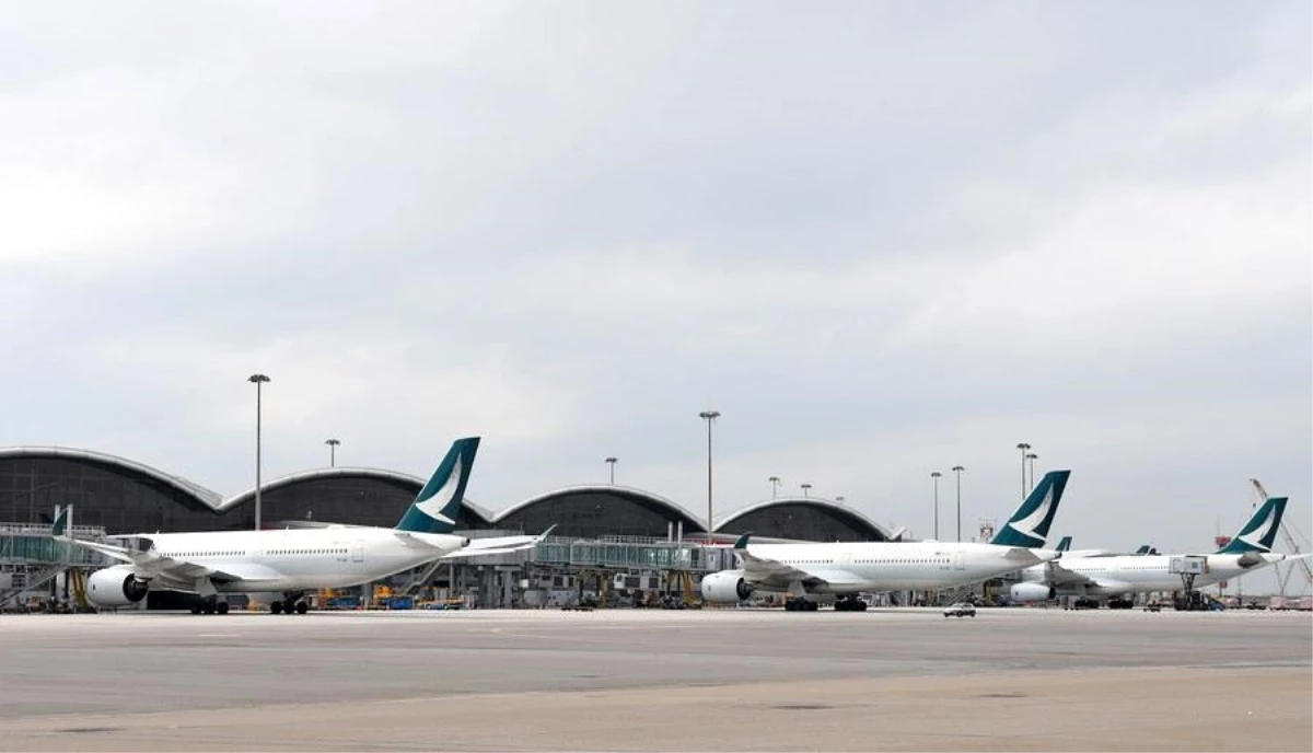 Hong Kong Uluslararası Havalimanı, 2010 yılından bu yana dünyanın en işlek kargo havalimanı olarak kalmaya devam ediyor