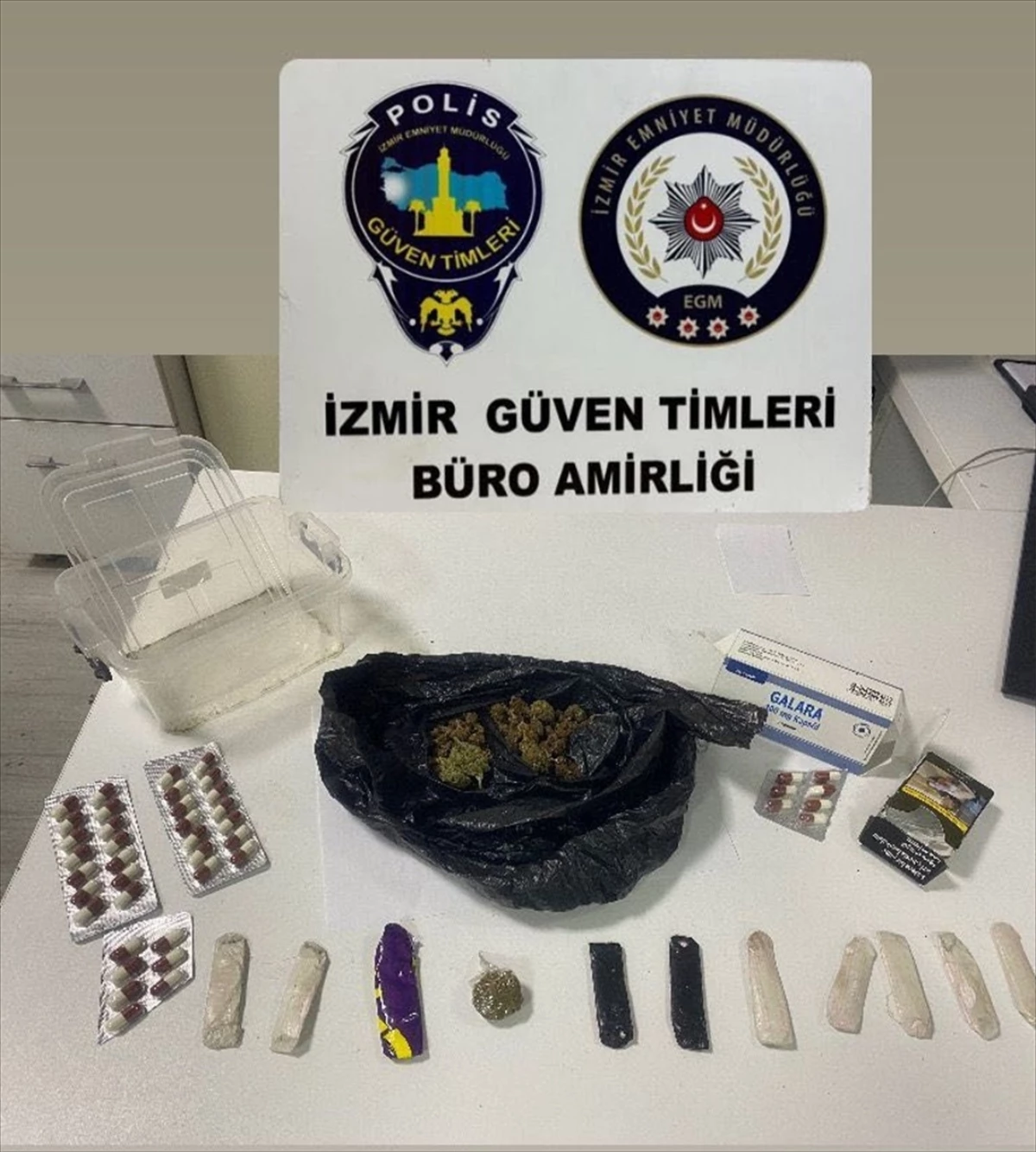 İzmir\'de asayiş uygulamalarında yakalanan şüphelilerden 41\'i tutuklandı