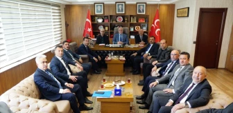 MHP Kayseri İl Başkanı Seyit Demirezen, ilçe belediye başkanları ve meclis üyeleriyle grup toplantısı yaptı