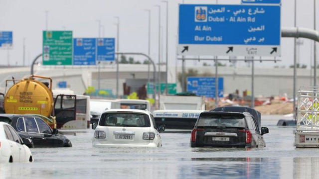Orta Doğu'da sele neden olan yağışları BAE'nin bulut aşılama uçuşlarıyla tetiklediği ortaya çıktı