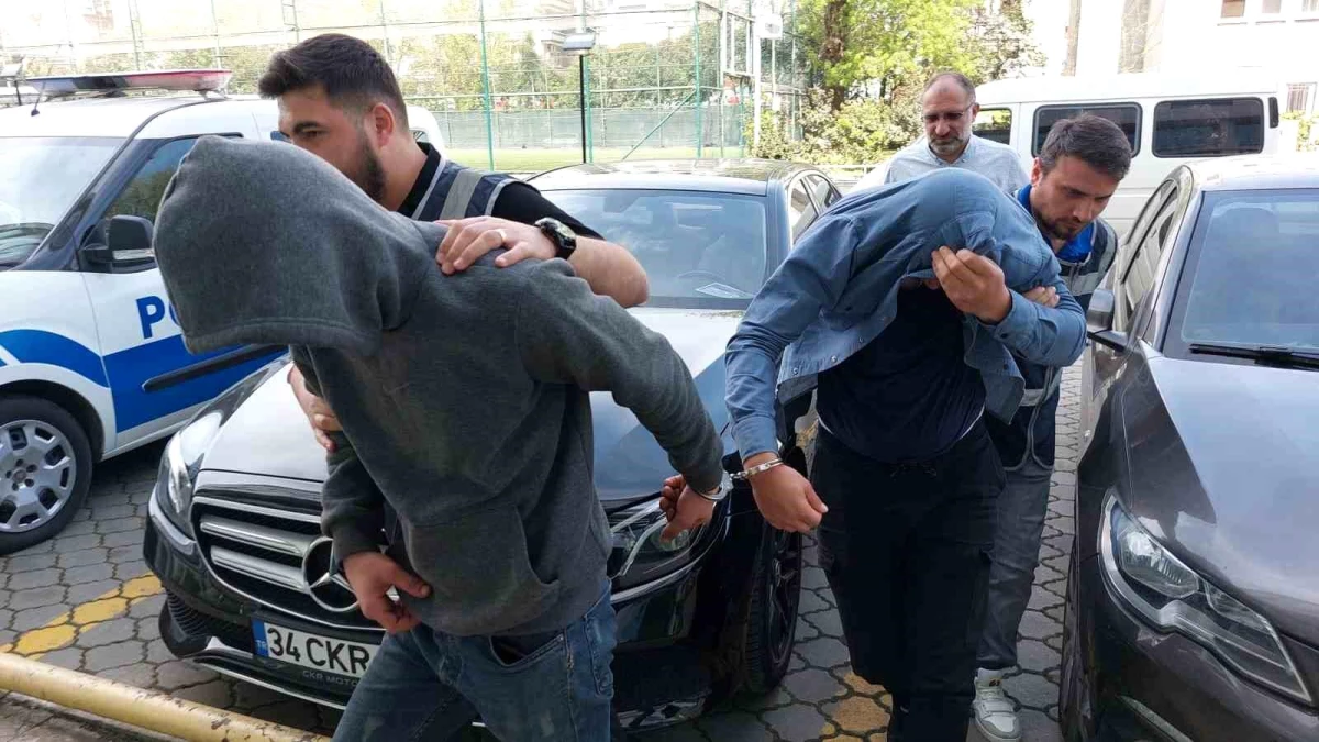 Samsun\'da Polis, Motosiklet Çalan 2 Zanlıyı Kask Sayesinde Yakaladı