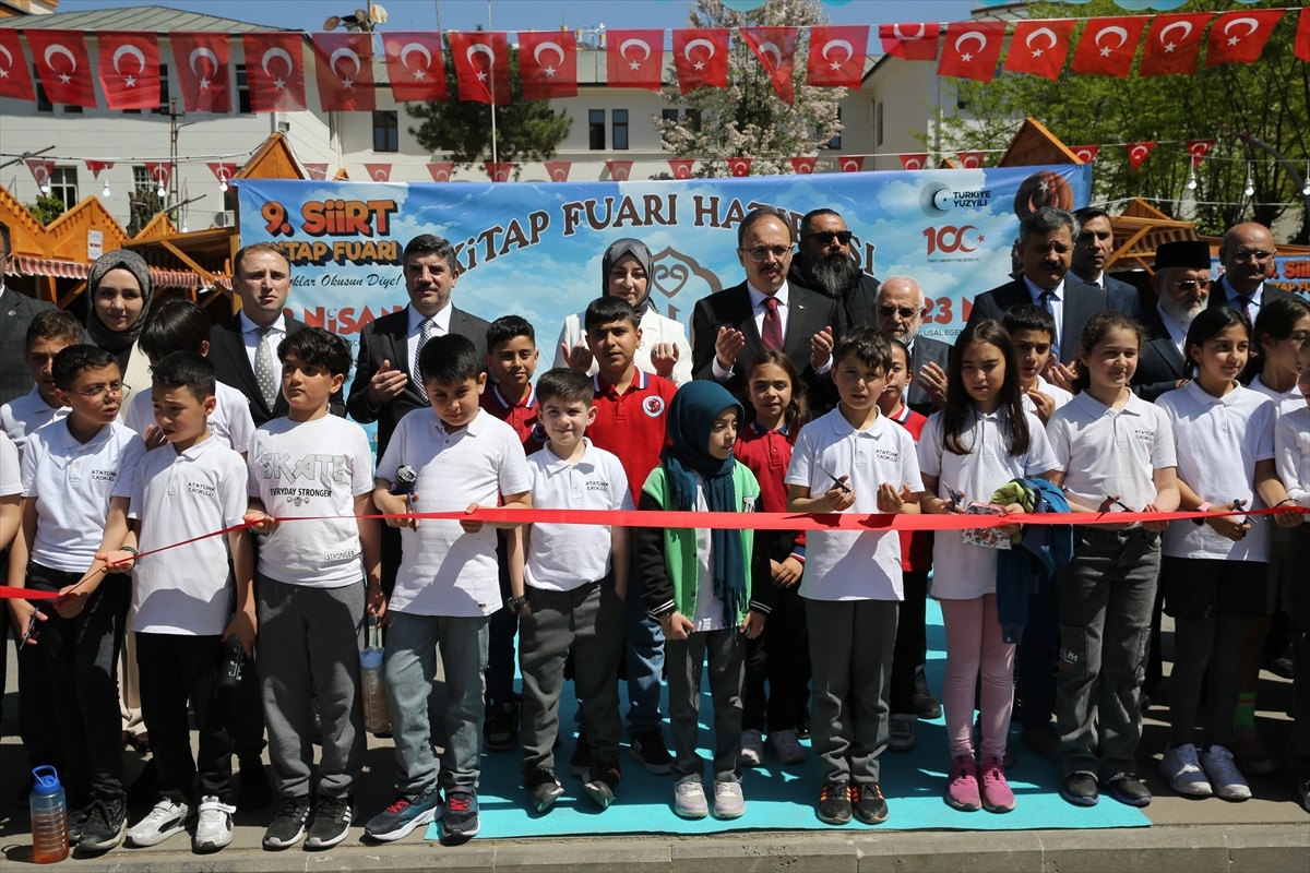 Siirt\'te 9. Kitap Fuarı Kapılarını Açtı