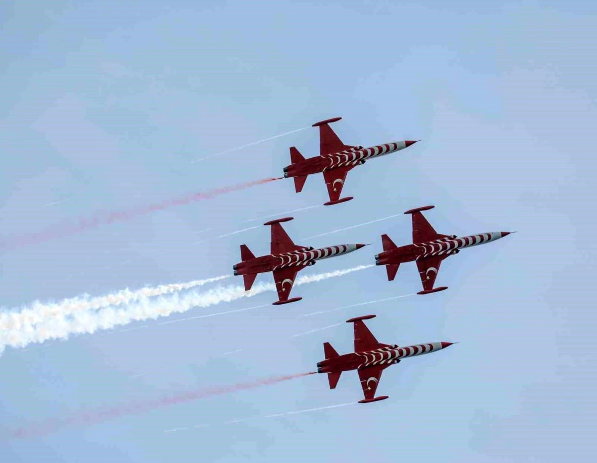 Türk Yıldızları 23 Nisan kutlamalarına renk katacak