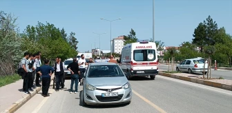 Adıyaman'da Sürücü Adayının Kullandığı Otomobille Çarpışan Motosiklet Sürücüsü Ağır Yaralandı