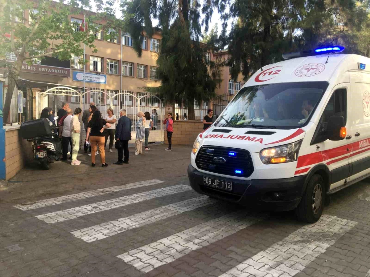 Aydın\'da Tavuk Pilavı Yiyen Öğrenciler Hastaneye Kaldırıldı
