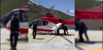 Bahçesaray'da iki hasta ambulans helikopterle hastaneye sevk edildi