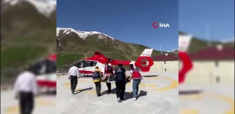 Bahçesaray'da iki hasta ambulans helikopterle hastaneye sevk edildi