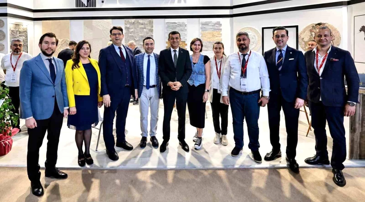 Denizli Büyükşehir Belediye Başkanı Bülent Nuri Çavuşoğlu, Marble İzmir Uluslararası Doğaltaş ve Teknolojileri Fuarı\'na katıldı