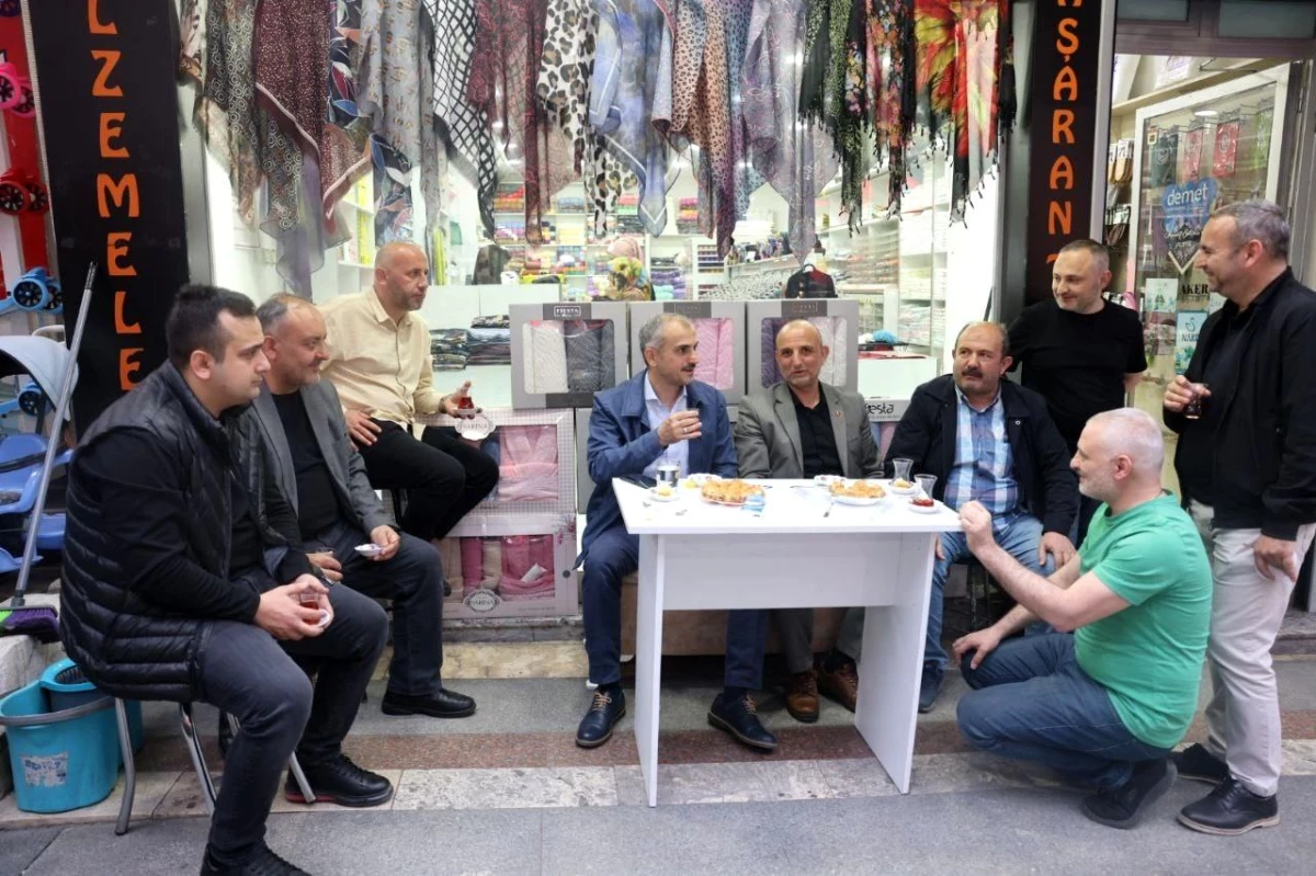 Çayırova Belediye Başkanı Esnaflarla Çay Sohbetinde Buluştu