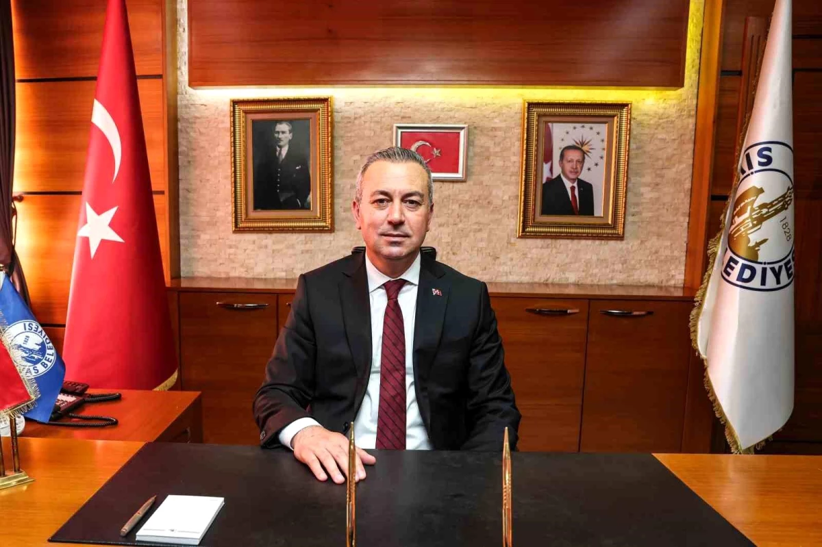 Sivas Belediye Başkanı Özbelsan yöneticilerinin huzur haklarını yarıya indirdi