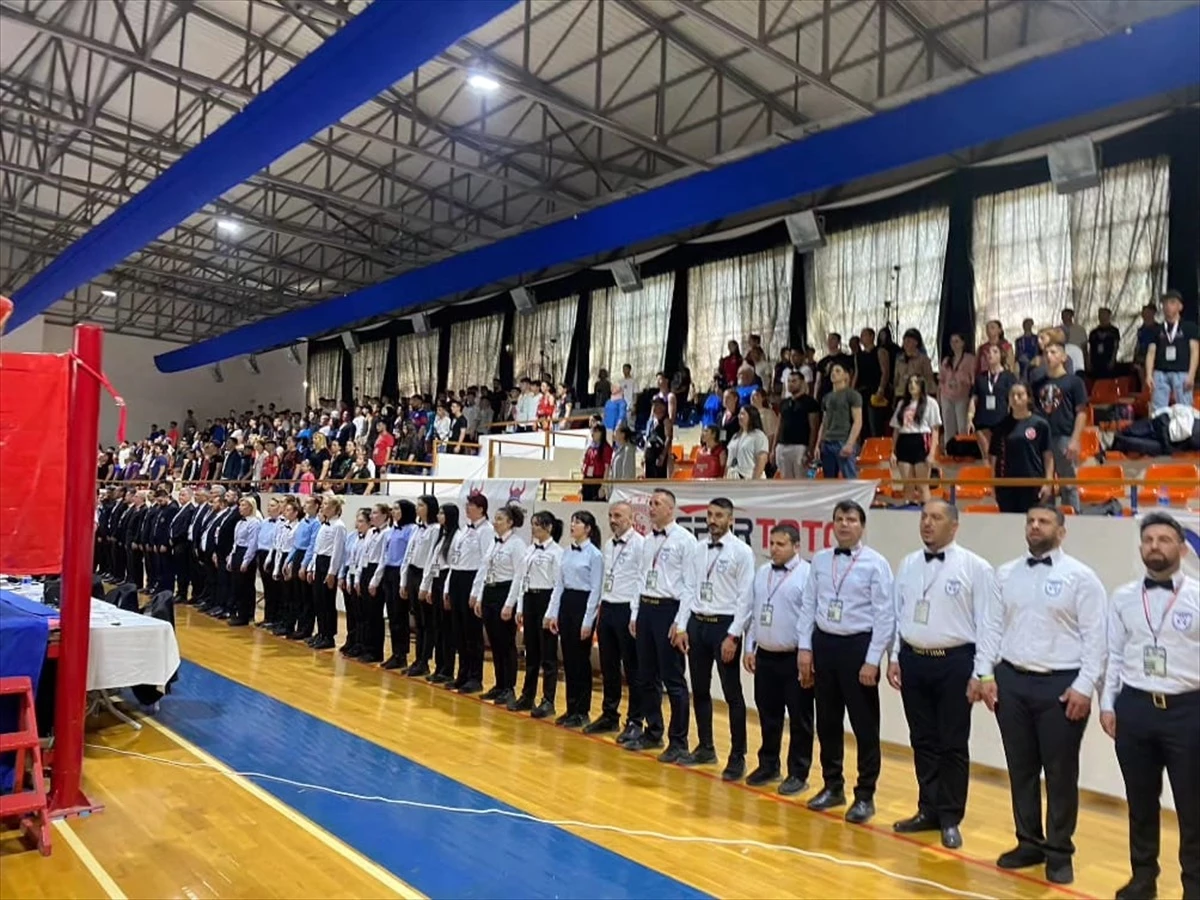 Antalya\'da Bekir Özer Türkiye Muaythai Şampiyonası\'nın açılışı yapıldı