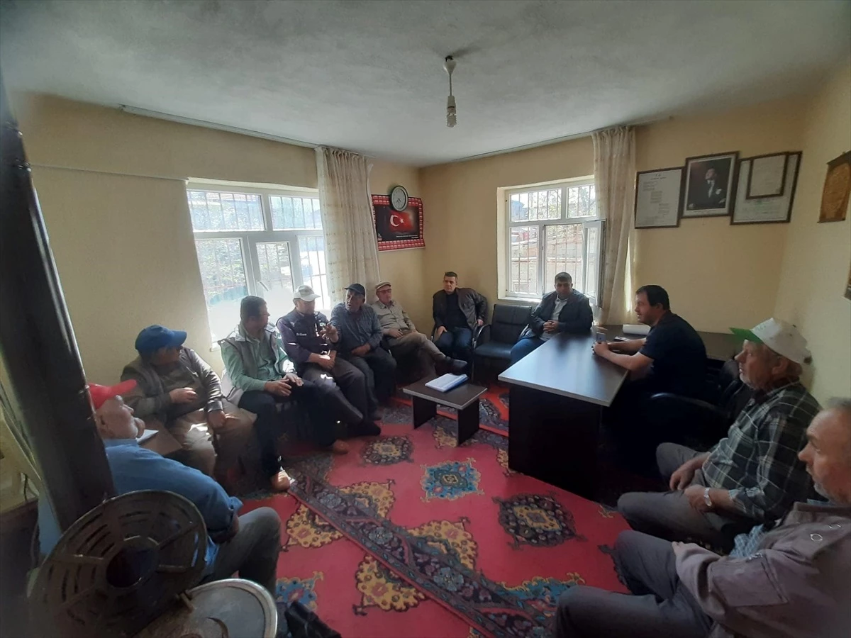 Konya\'nın Beyşehir ilçesinde çiftçilere eğitim toplantısı düzenlendi