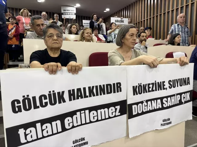 Tanju Özcan'dan protestocu eşine esprili yanıt: Ben de seni protesto ediyorum, eve geç geleceğim