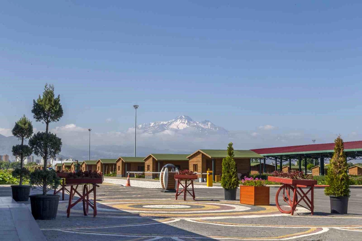 Kayseri\'de Emekli Vatandaşlara Hobi Bahçesi İmkanı