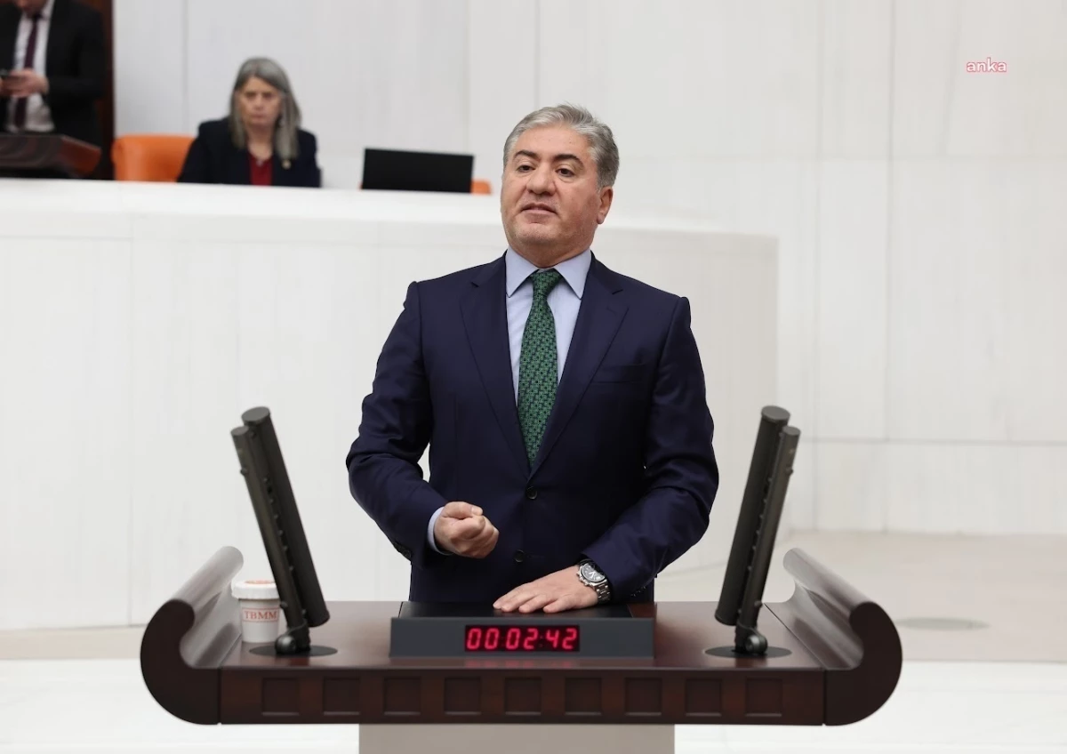CHP\'de Burcu Köksal\'ın yerine Murat Emir Grup Başkanvekili seçildi