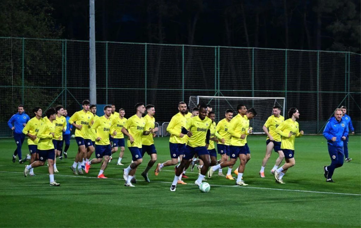 Fenerbahçe, Olympiakos\'u ağırlıyor: UEFA Konferans Ligi çeyrek finali rövanşı