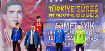 Düzce Belediyesi Güreş Kulübü Sporcusu Türkiye 3'üncüsü oldu