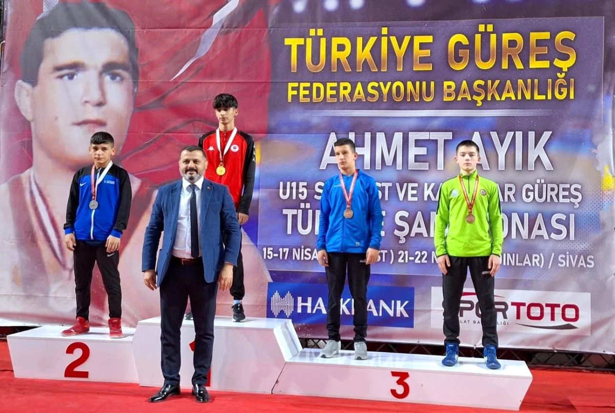 Düzce Belediyesi Güreş Kulübü Sporcusu Türkiye 3\'üncüsü oldu