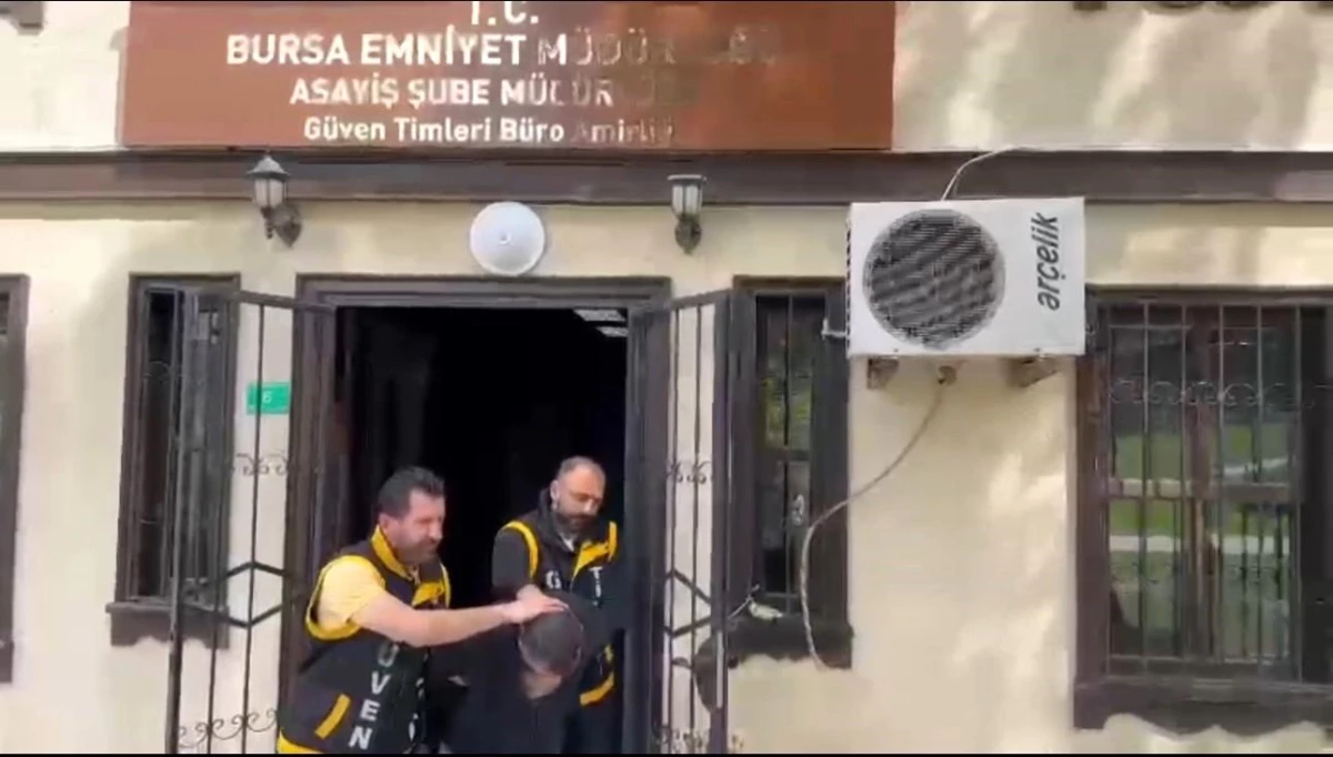 Bursa\'da Kaçan Şüpheli Şahıs Güven Timleri Tarafından Yakalandı