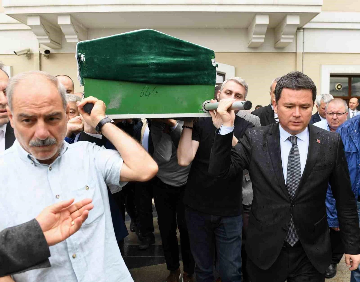 Osmangazi Belediyesi\'nin eski müdürü Yüksel Aslan vefat etti
