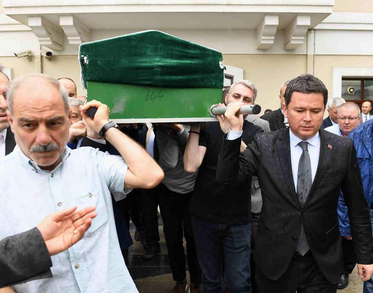 Osmangazi Belediyesi\'nin eski müdürü Yüksel Aslan vefat etti