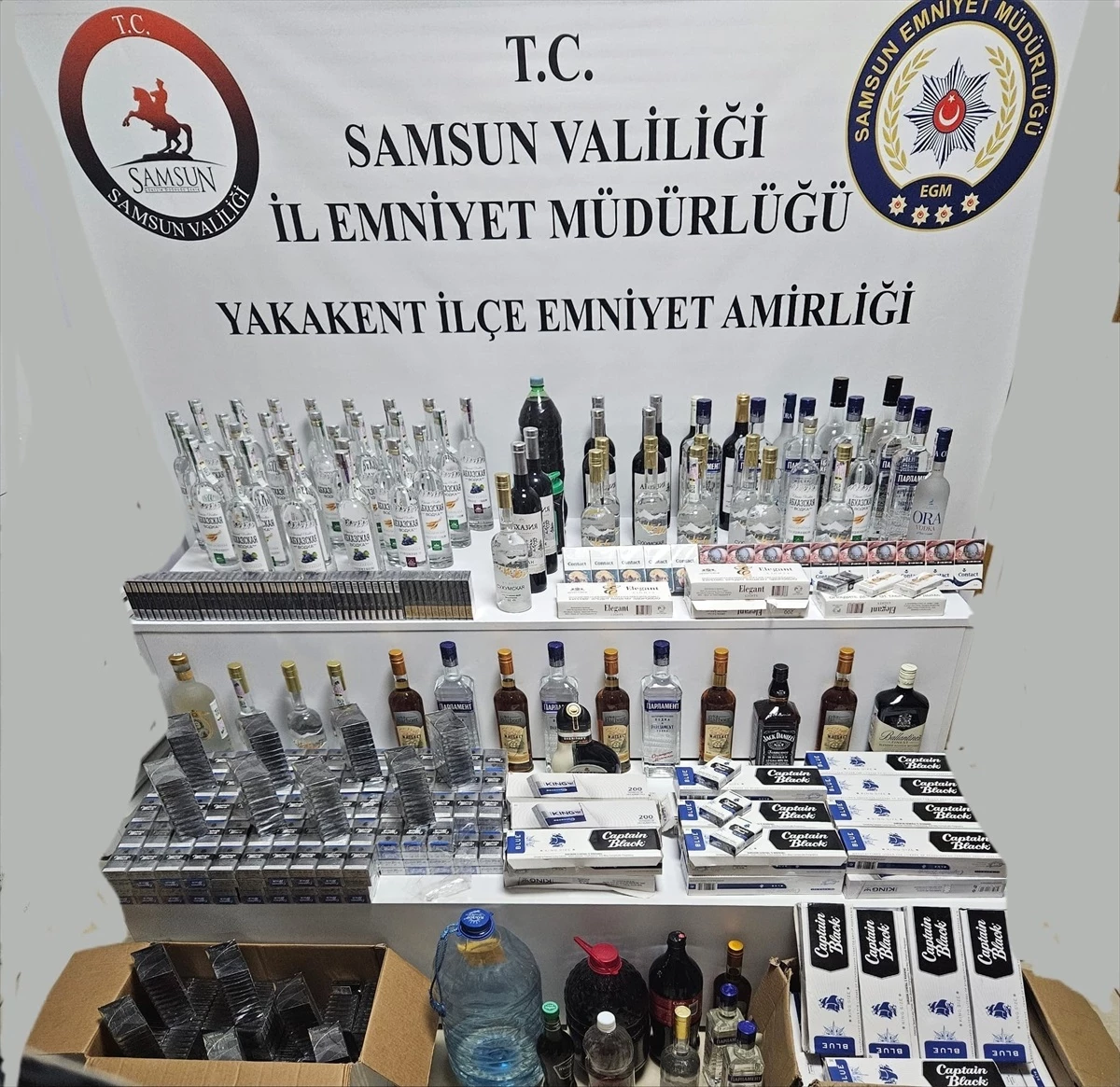 Samsun\'da kaçak alkol ve sigara operasyonu: 4 şüpheli gözaltına alındı