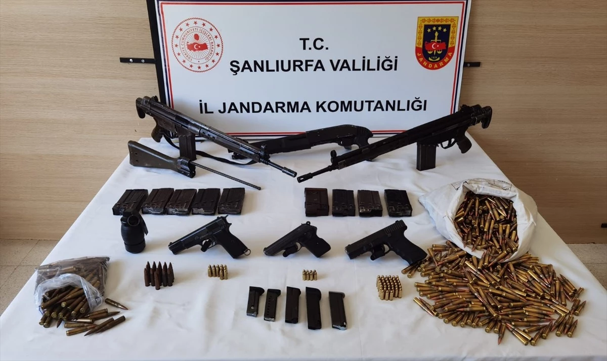 Şanlıurfa\'da Yasa Dışı Silah Operasyonu: 3 Şüpheli Gözaltına Alındı