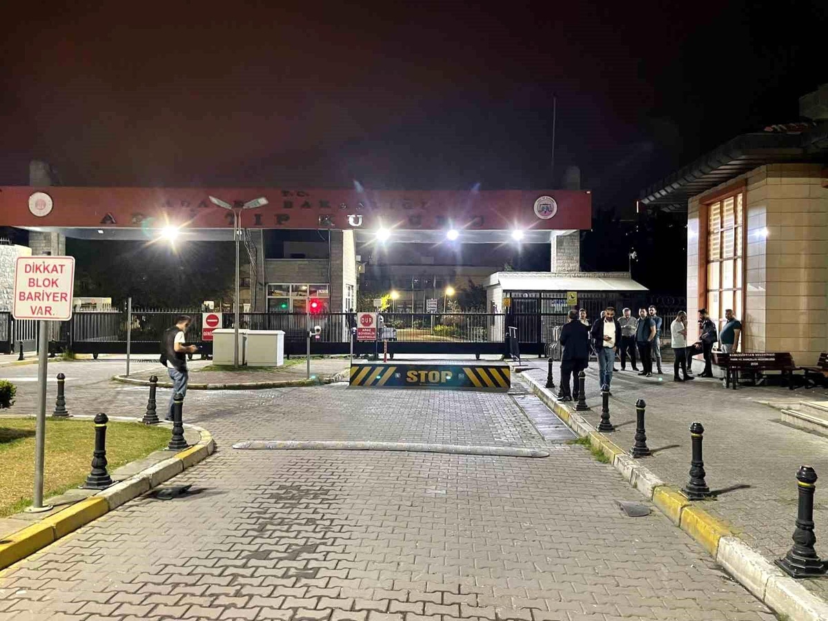 İstanbul Sarıyer\'de Taksici Bıçaklanarak Öldürüldü