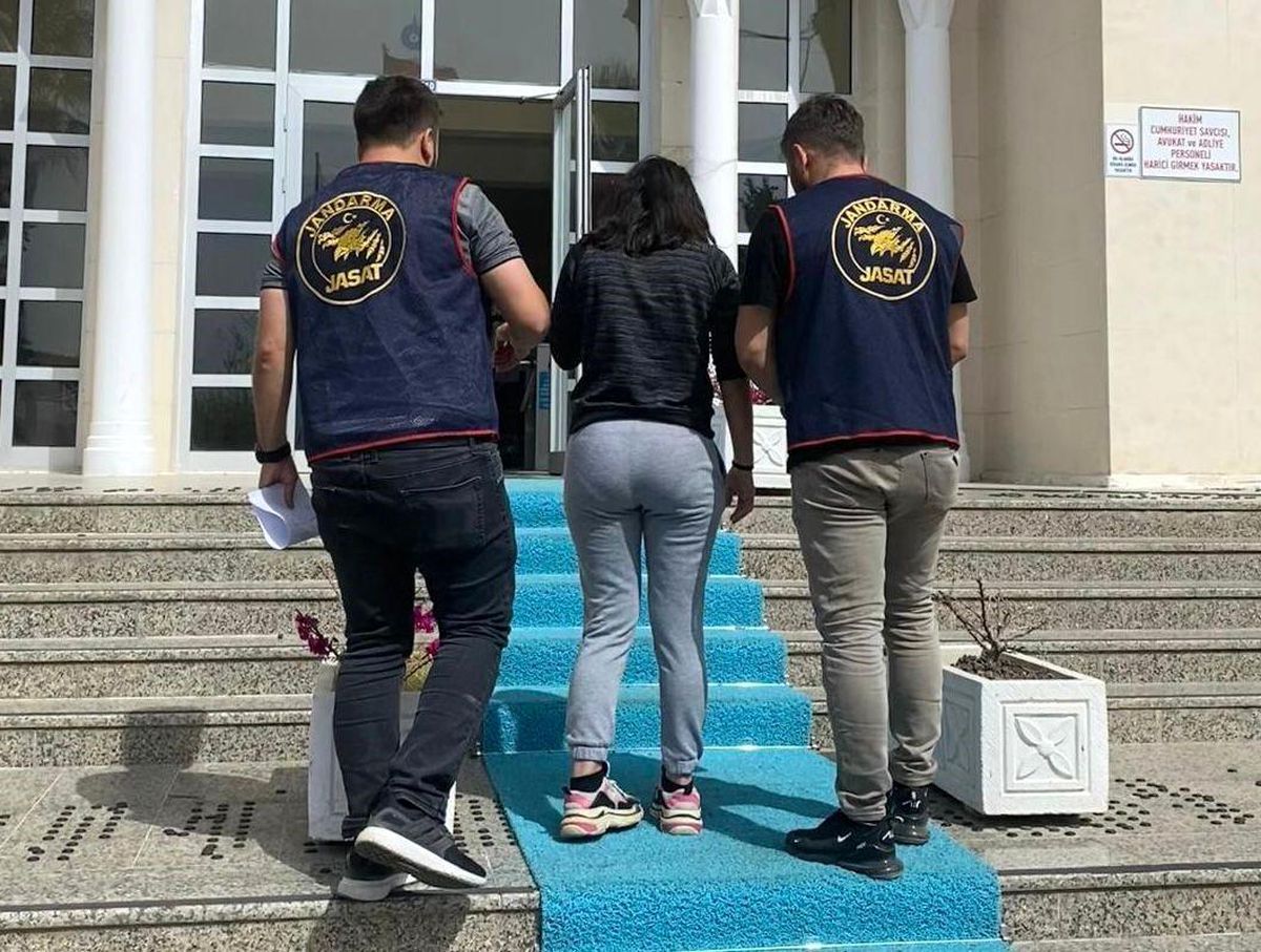 Muğla\'nın Seydikemer ilçesinde aranan şahıs yakalandı