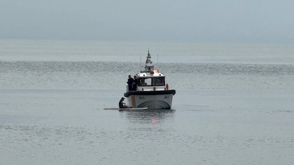 Amasra\'da sörf yapan şahıs sahil güvenliği alarma geçirdi